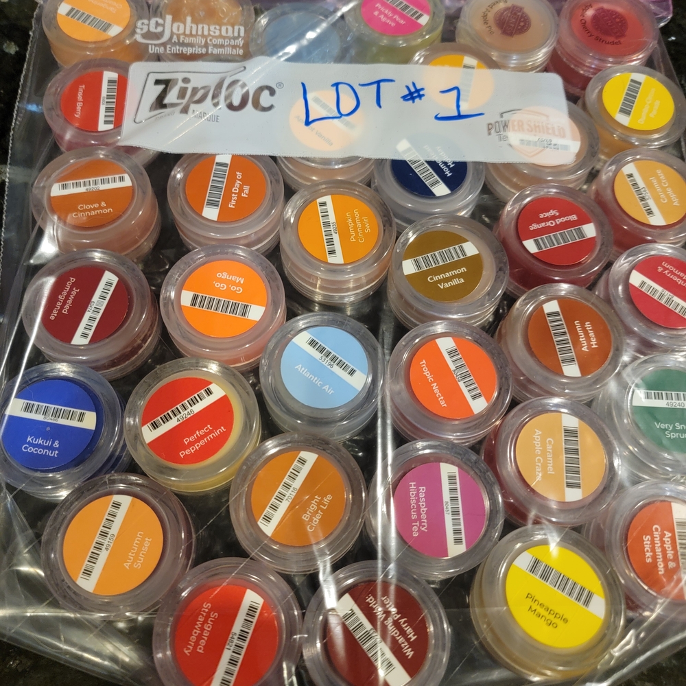 SOLD* Lot 1* Scentsy Wax Samples 36+ Per Bag